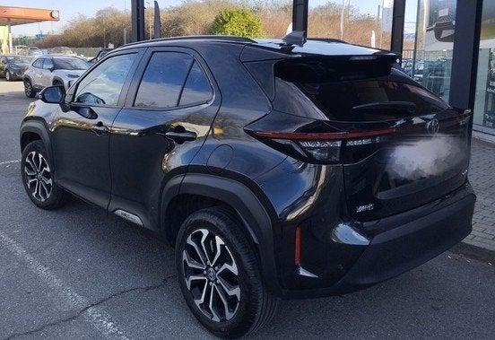 Toyota Yaris Cross (Dynamic Plus), Autos, Toyota, Achat, Capteur de stationnement, Entretenue par le concessionnaire, Noir