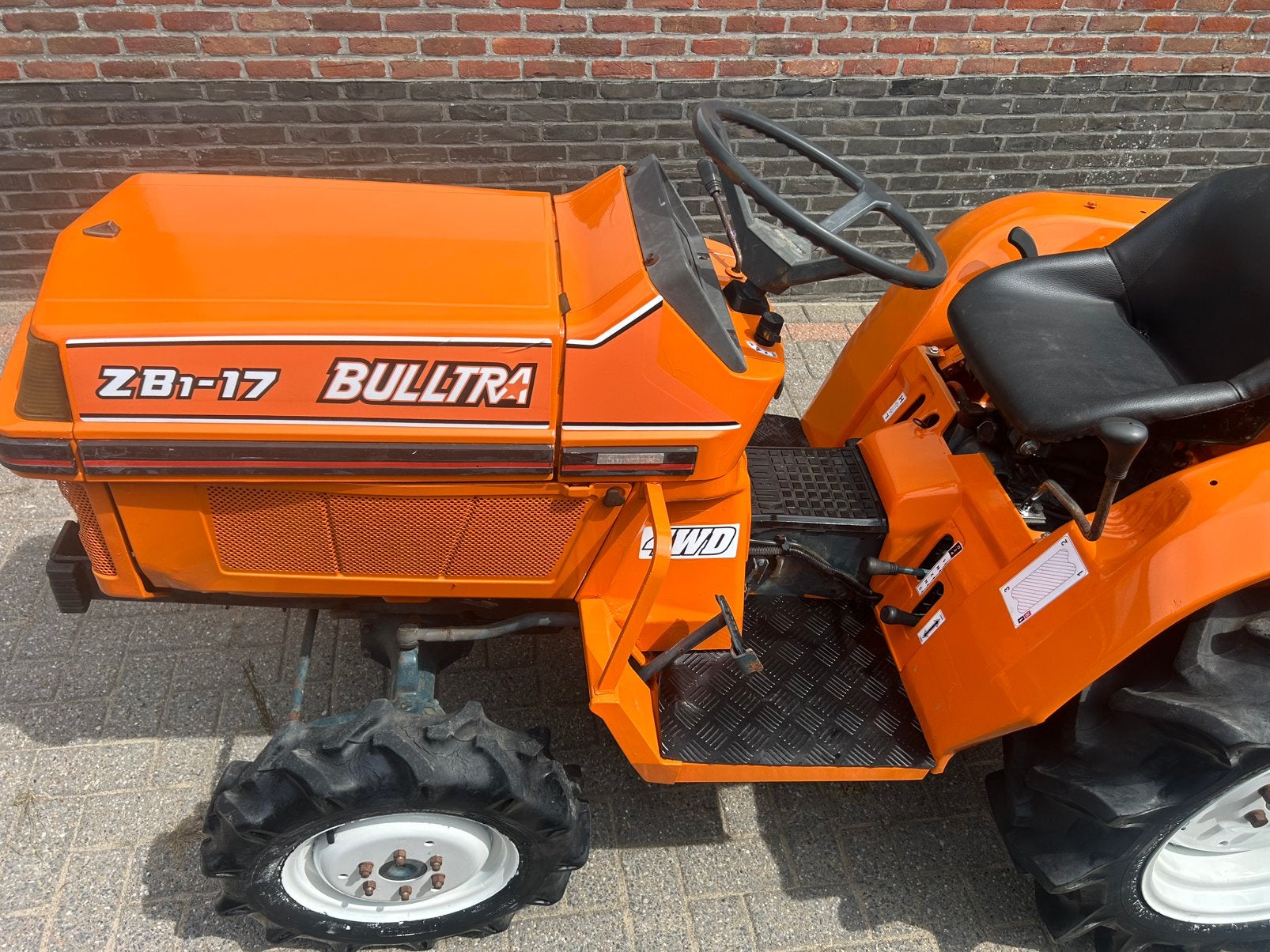 Kubota bultra minitrakor, Enlèvement, Utilisé