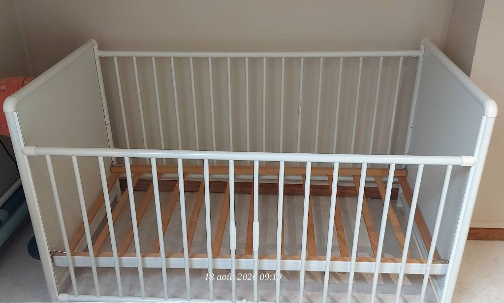 Lit bébé, Enfants & Bébés, Matelas, 70 à 85 cm, Enlèvement, Utilisé