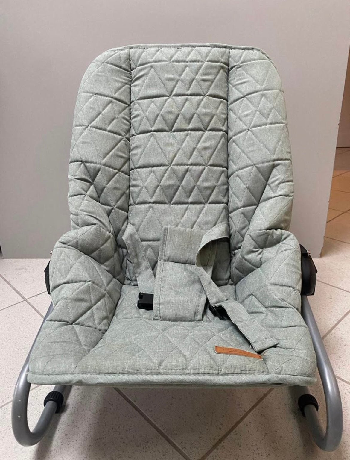 Wipstoeltje inclusief verkleinkussen en speelboog, Kinderen en Baby's, Ophalen, Zo goed als nieuw
