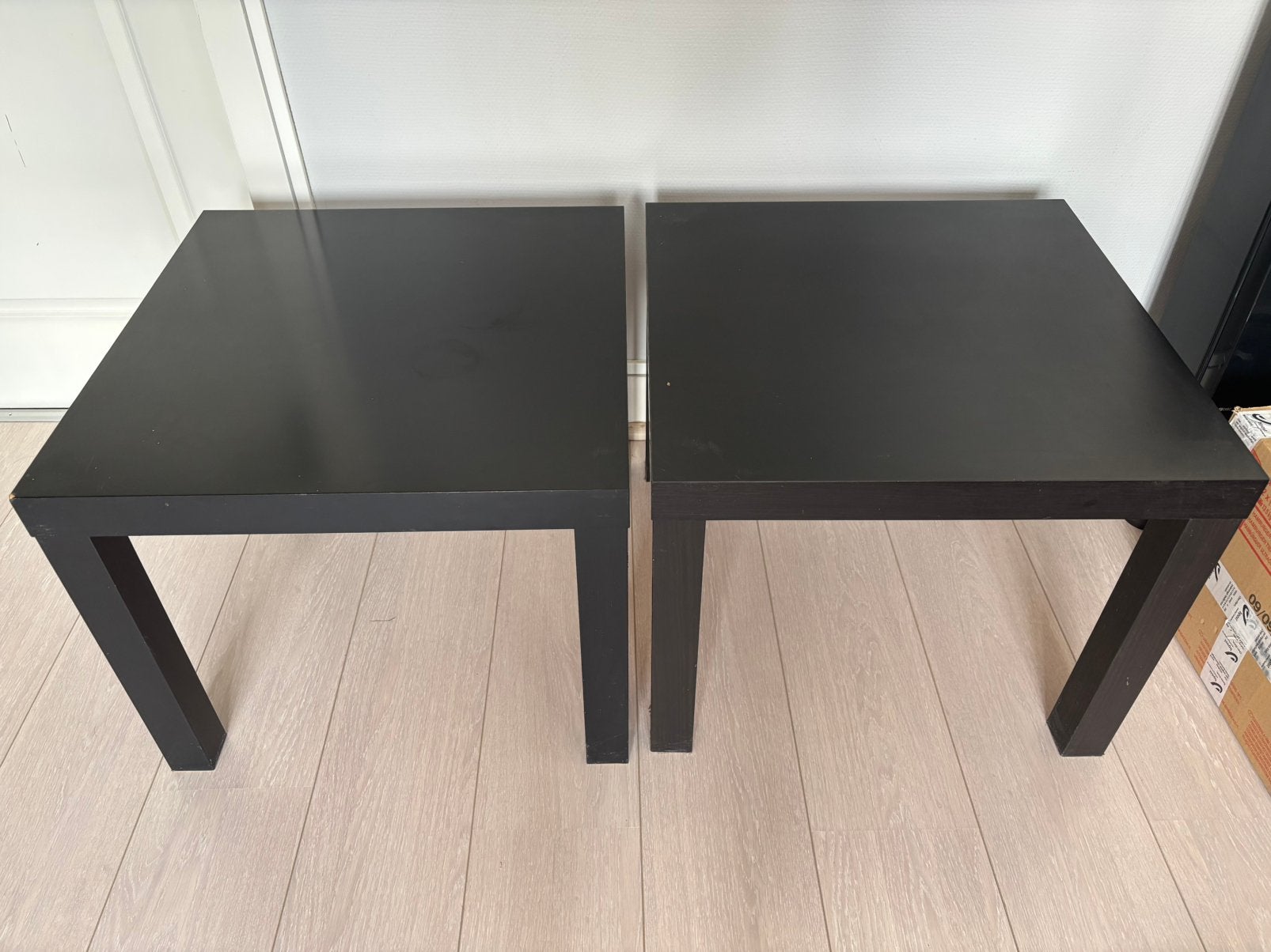 Tables basses noires, 55 à 75 cm, Enlèvement, Utilisé, Bois