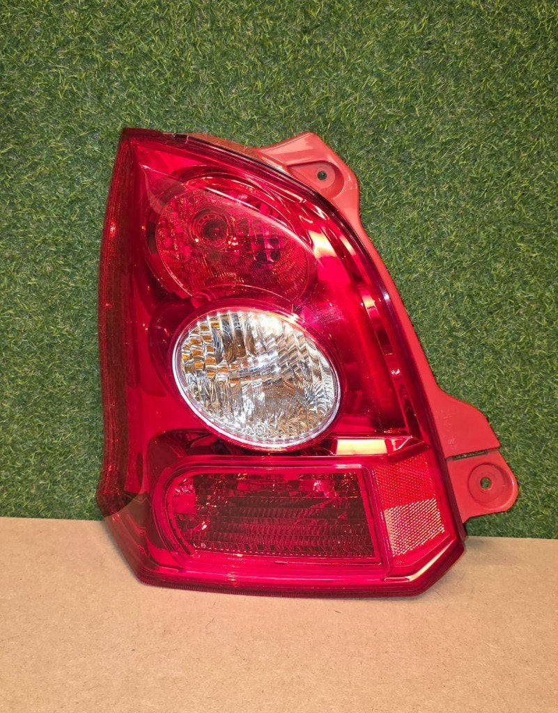 Feux arrière gauche Suzuki Alto et Nissan Pixo original, Enlèvement ou Envoi, Utilisé, Nissan