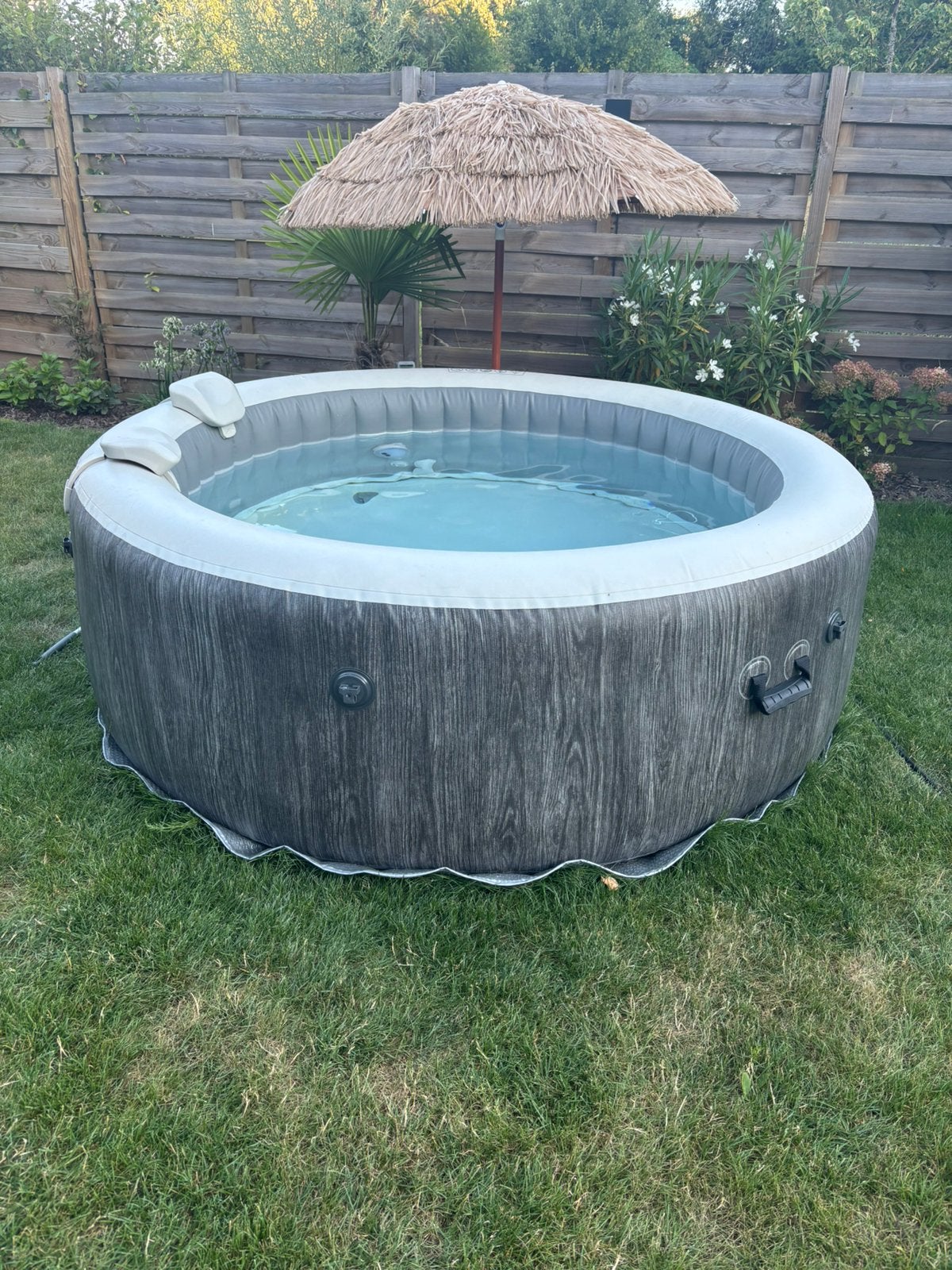 Intex Whirlpool/ Hottub, Enlèvement, Comme neuf