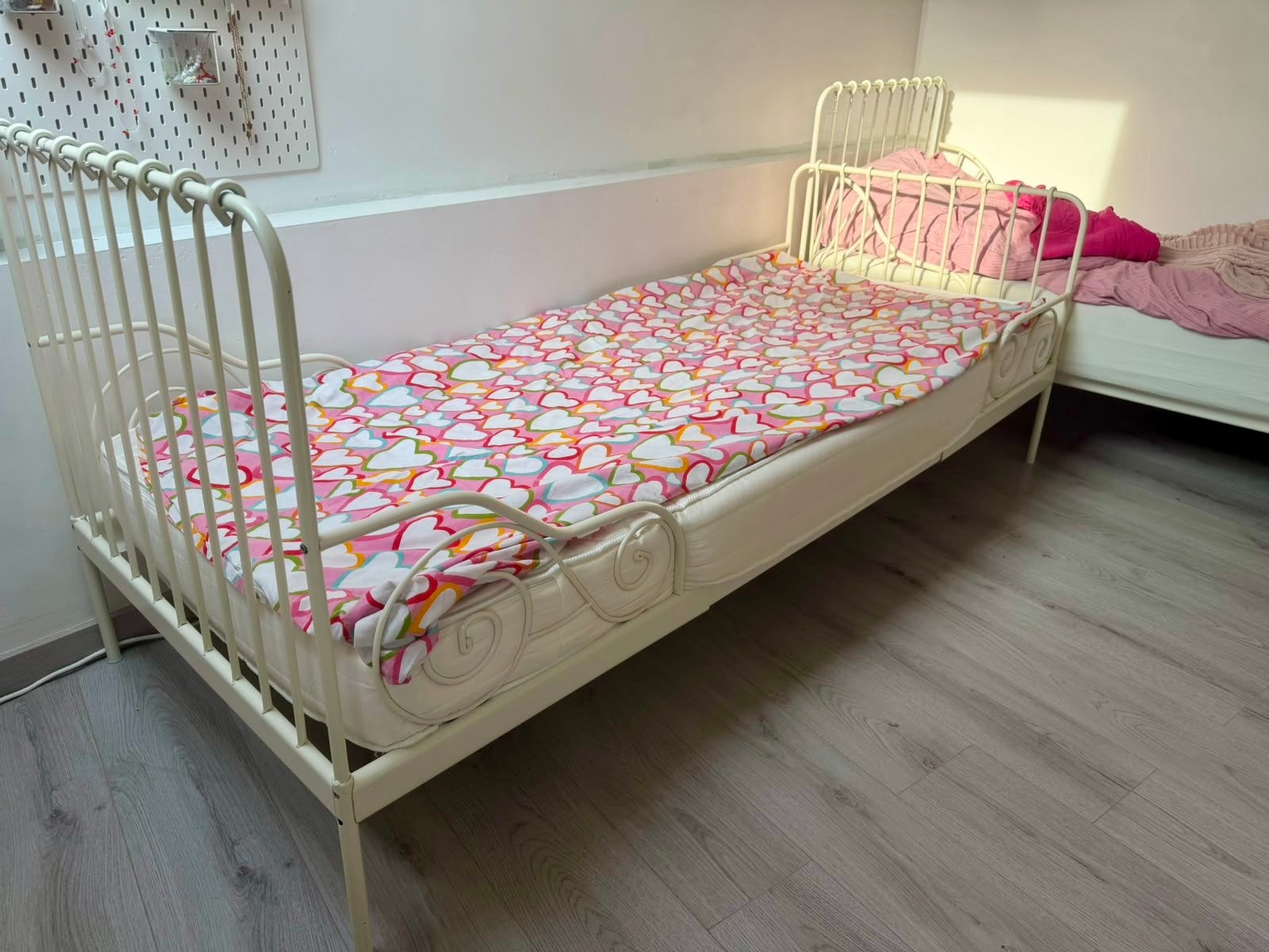 Lit pour enfant en parfait état, Enlèvement, Comme neuf