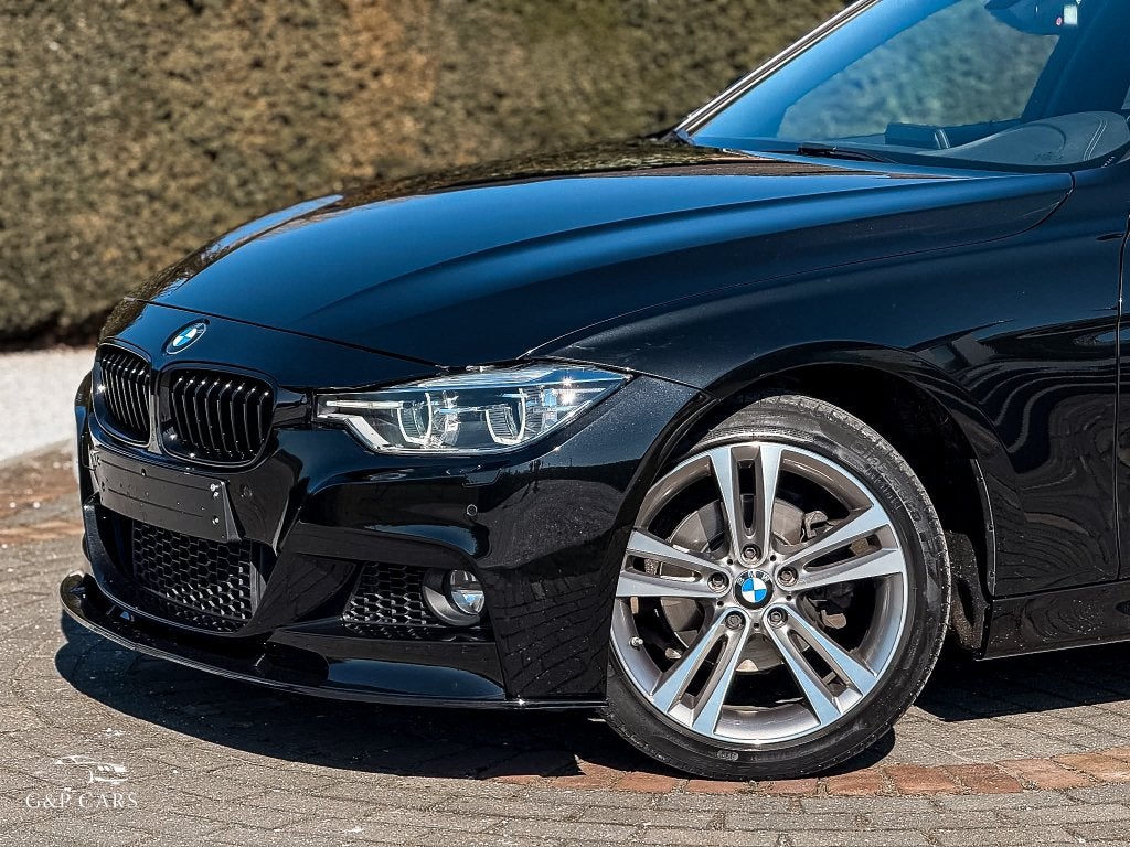 BMW 318D M Performance/LED/Navi/Cruise control/PDC/Black, Auto's, Automaat, Zwart, Bedrijf, 119 g/km