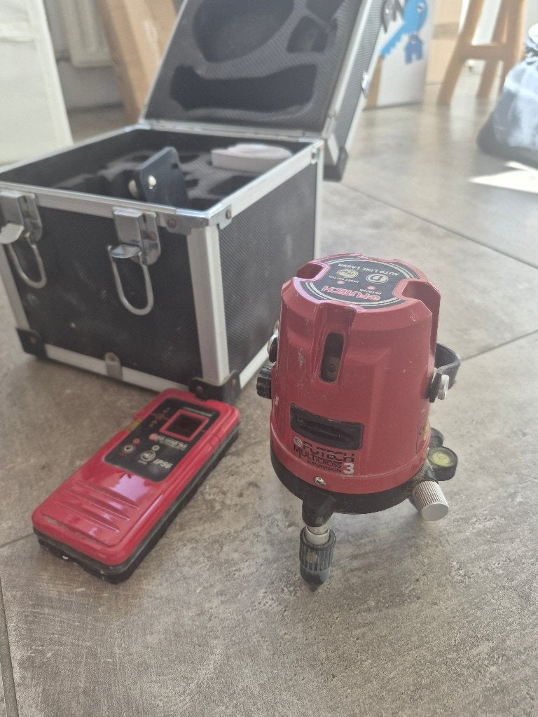 Laser, Doe-het-zelf en Bouw, Meetapparatuur, Ophalen, Gebruikt, Afstand