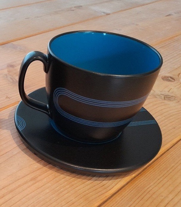Zeldzame vintage Ikea XL theemok / koffiemok met schotel, Huis en Inrichting, Keramiek, IKEA, Ophalen of Verzenden, Zo goed als nieuw