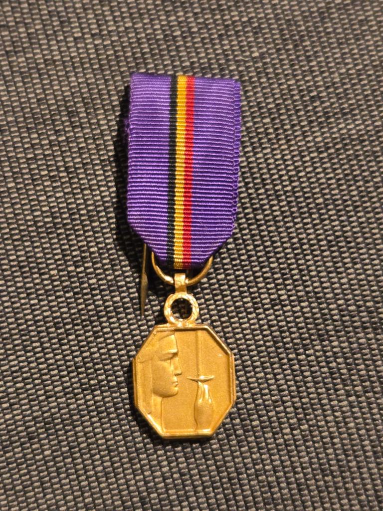 Médaille miniature, Collections, Objets militaires | Général, Envoi