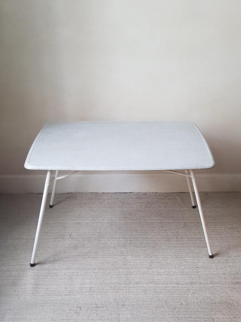 Opvouwbare vintage tafel - WERZALIT - jaren 60, Ophalen of Verzenden, Zo goed als nieuw, Campingtafel