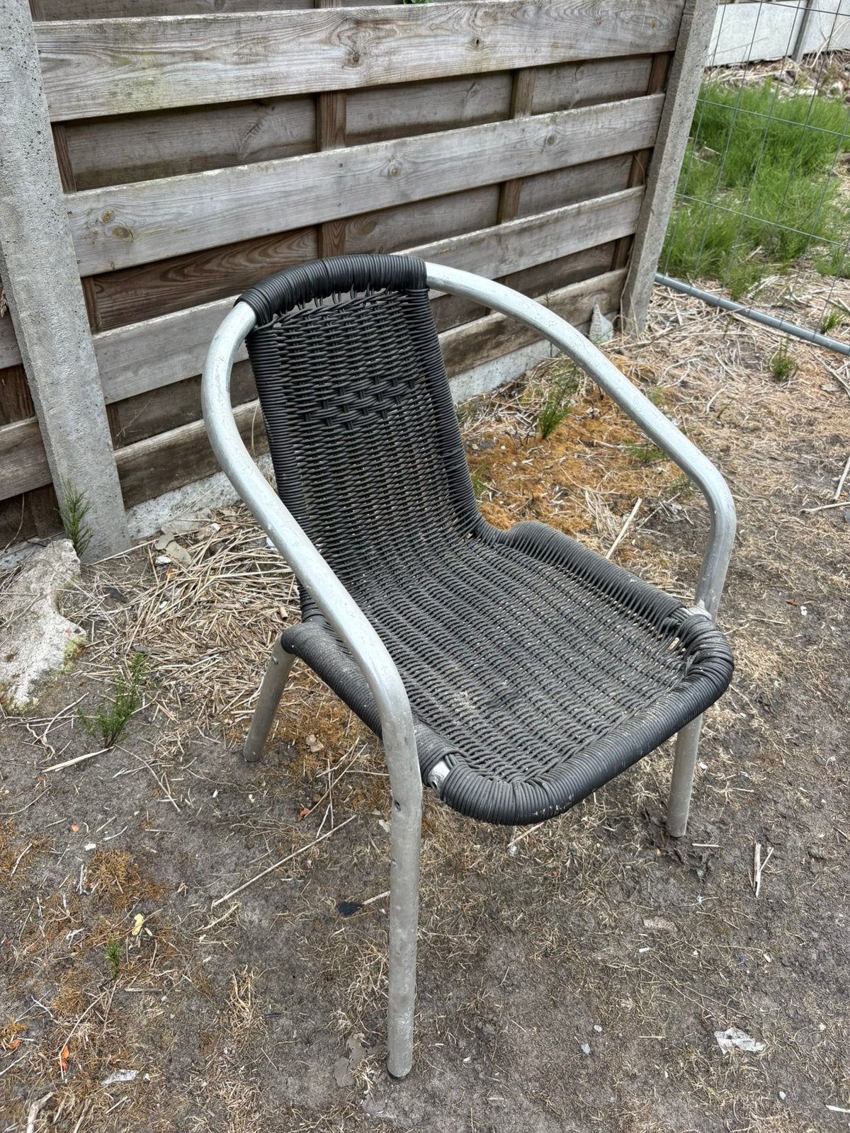 26 terras stoelen nog goede staat, Ophalen of Verzenden
