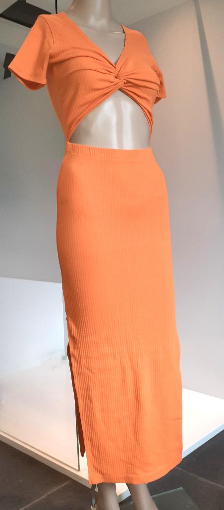Lange jurk oranje met cut-out Missguided XS of 34, Kleding | Dames, Jurken, Nieuw, Oranje, Ophalen of Verzenden, Maat 34 (XS) of kleiner