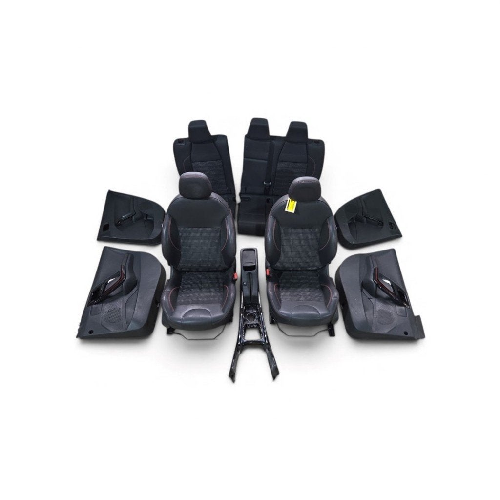 INTERIEUR Peugeot 2008 (CU) (|1608106680|1608319780|), Kontakt-peugeot@peugeot.com, Gebruikt, Peugeot Deutschland GmbH, Bahnhofsplatz
65423  Rüsselsheim, DE
