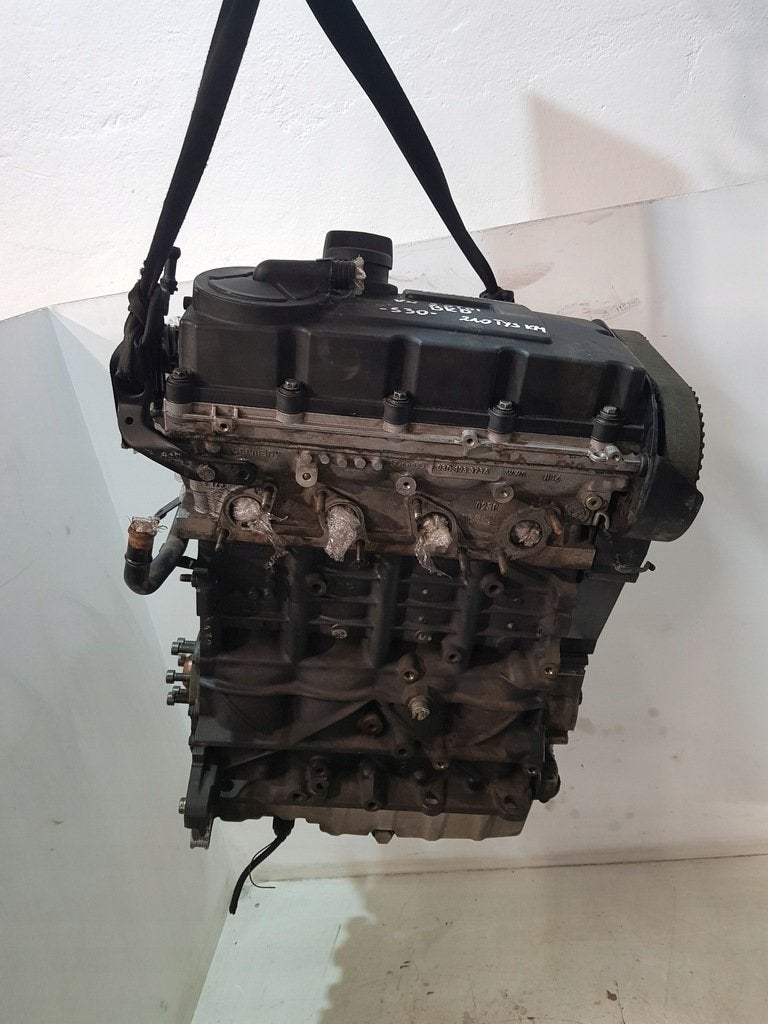 Moteur CFHF Nu GOLF CADDY OCTAVIA YETI VW SKODA TOURAN, Verzenden, Gebruikt, Skoda
