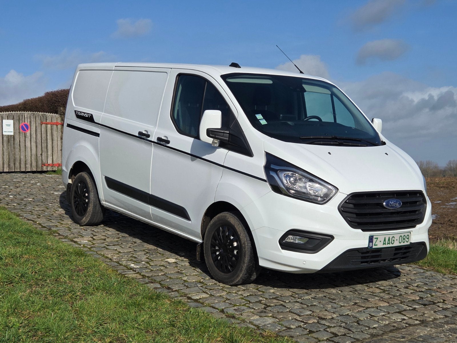 FORD TRANSIT CUSTOM/AIRCO/CAMERA/CARPLAY/BTW AFTREKBAAR, Voorwielaandrijving, Euro 6, Wit, Ford