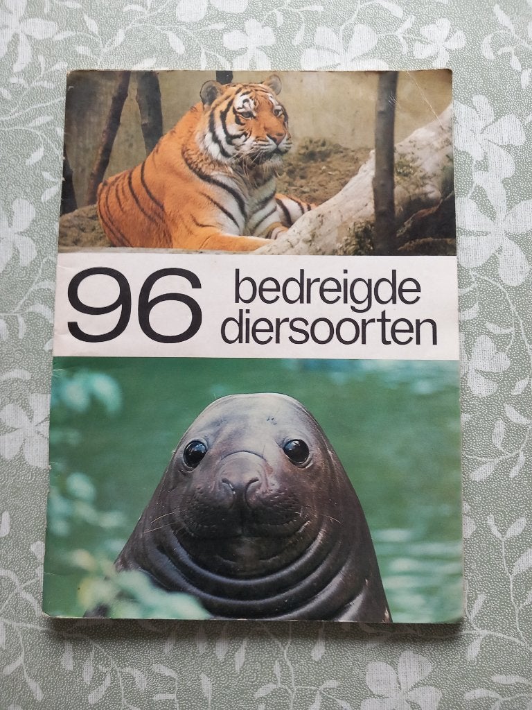 Boek 96 bedreigde diersoorten, Boeken, Ophalen, Zo goed als nieuw