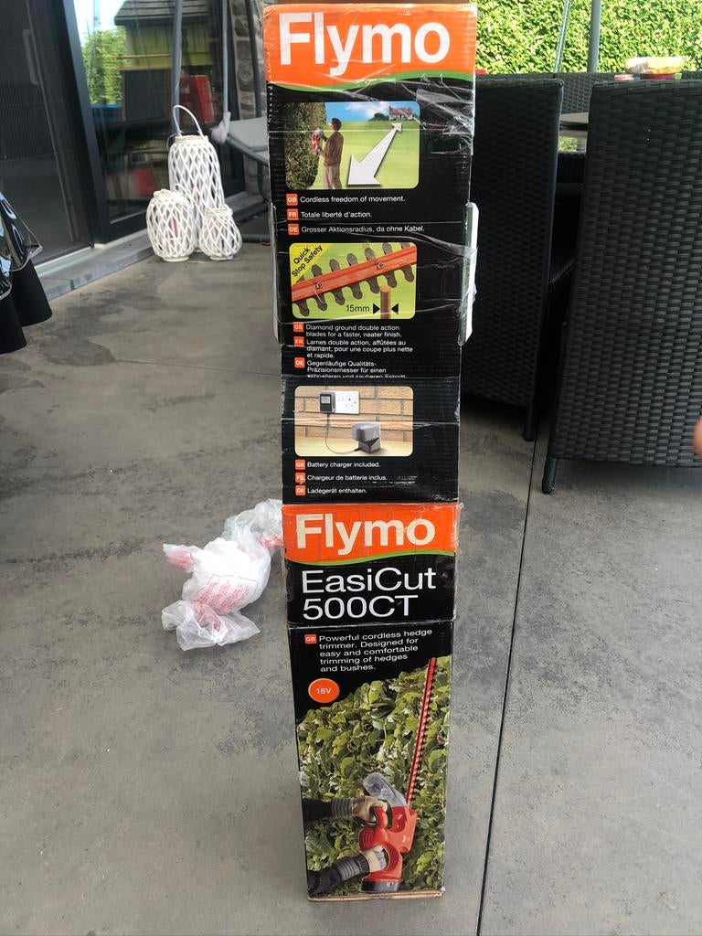 Taille haie flymo pour pièces, Jardin & Terrasse, Enlèvement, Utilisé, Batterie