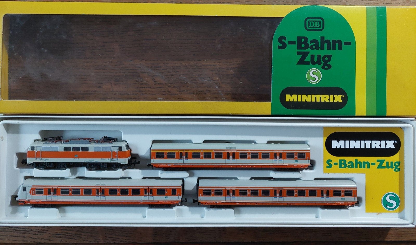 minitrix S Bahn zug 4 delige set analoog, Ophalen of Verzenden, Locomotief, Analoog