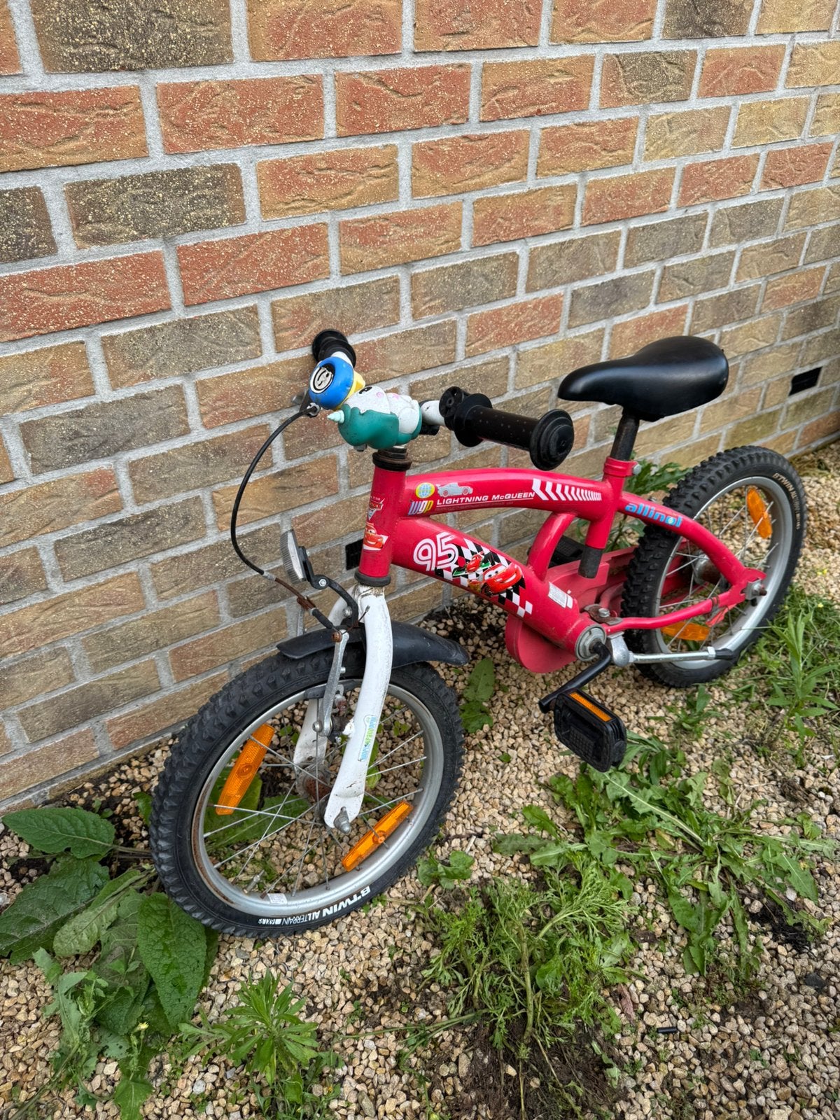 Kinderfiets cars band wel plat, Fietsen en Brommers, Fietsen | Kinderfietsjes, Ophalen, Zo goed als nieuw, 16 tot 20 inch
