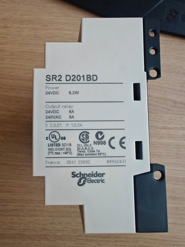 Schneider SR2 D201BD Zelio Logic, Hobby en Vrije tijd, Ophalen, Gebruikt