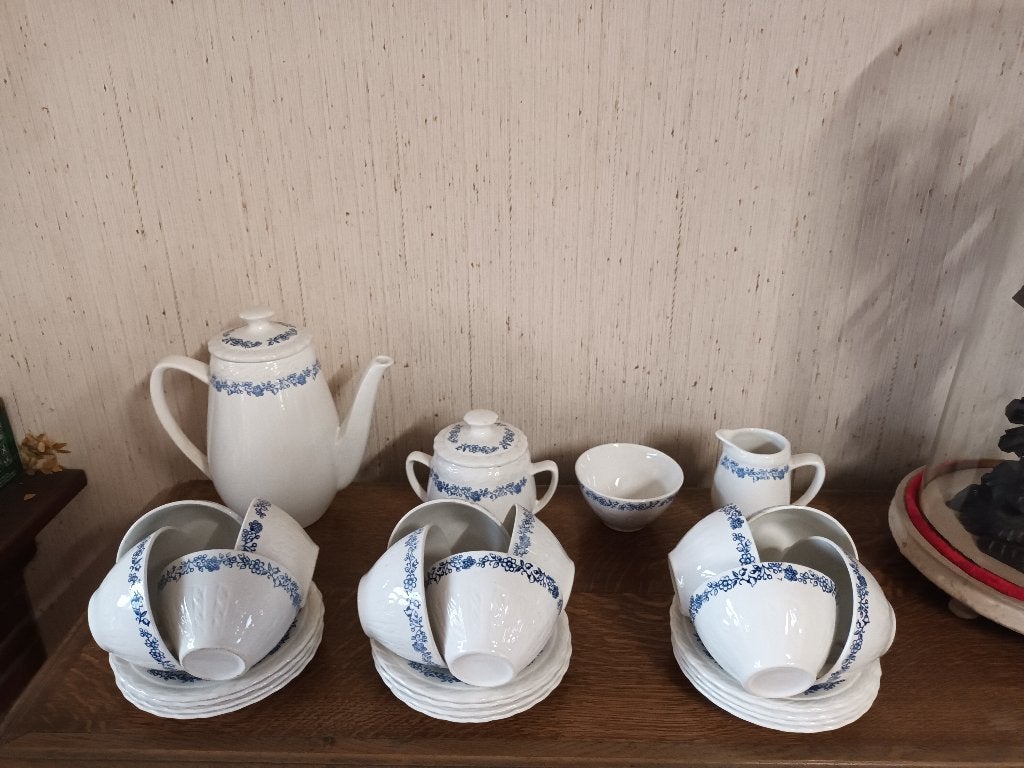 Vaisselle à café, Enlèvement