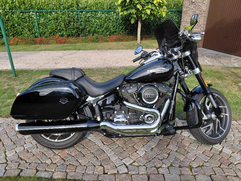 Harley Davidson Sport Glide, 2 cilinders, Occasion, 1745 cc, Particulier