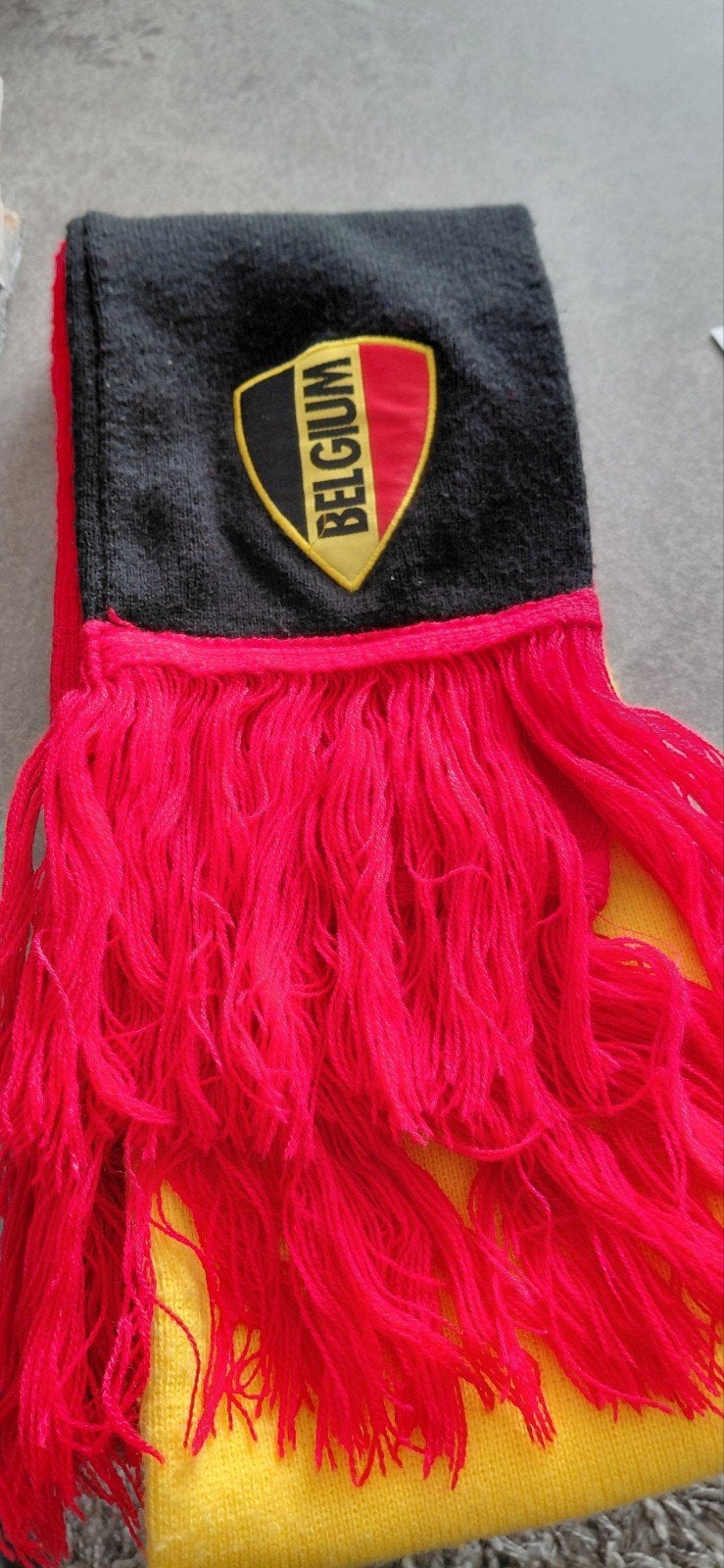 Sjaal voetbal van ons Belgiëlandje, Ophalen