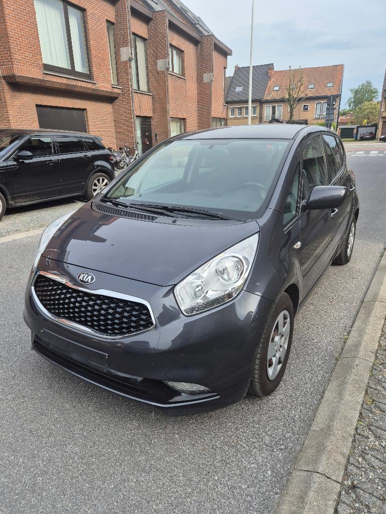 Kia Venga 2018 1.4 benzine 84544km  €7.350 zeer goede staat, Autos, Kia, Achat, Euro 6, Boîte manuelle, Noir