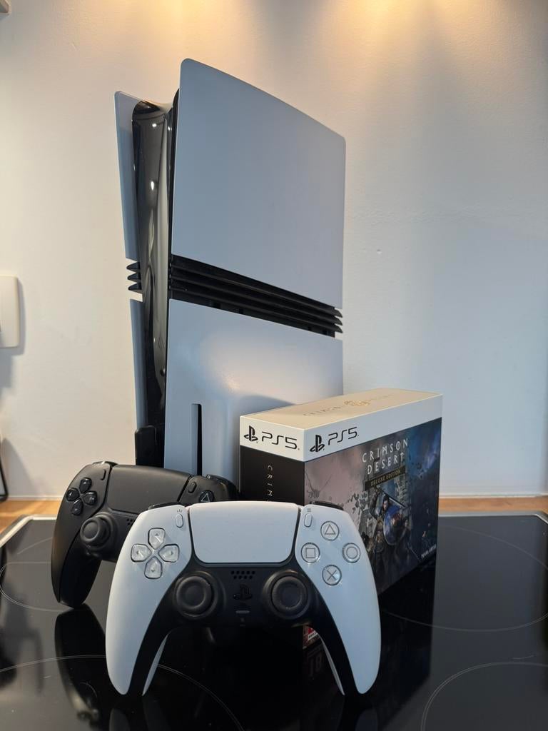 Ps5 Pro 2Tb - 2 manettes - Crimson Desert et lecteur CD, Enlèvement, Comme neuf