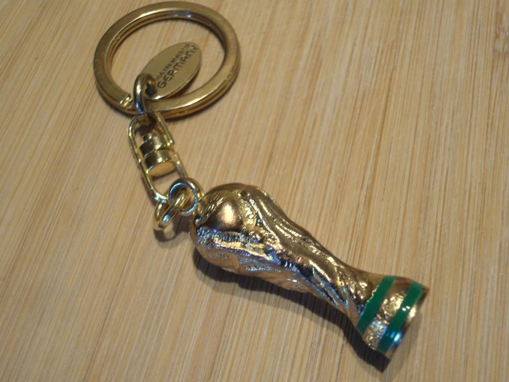Vintage Wereldbeker sleutelhanger., Enlèvement, Utilisé