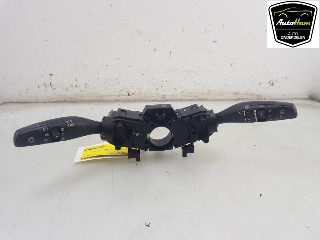 COMBINE COMMODO Kia Stonic (YB) (01-2017/-) (|93403H8950|), Utilisé, Kia
