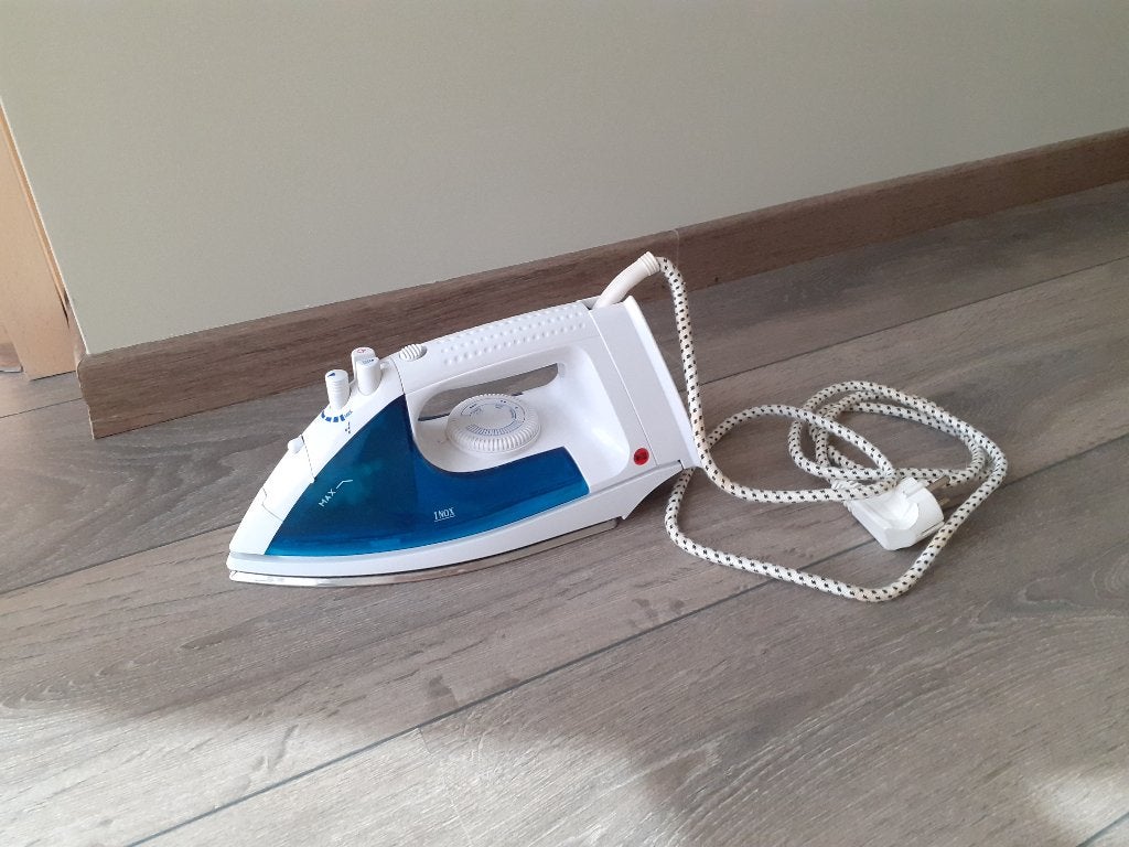 Stoomstrijkijzer, Elektronische apparatuur, Strijkijzers en Strijkplanken, Ophalen of Verzenden, Gebruikt, Strijkijzer met snoer