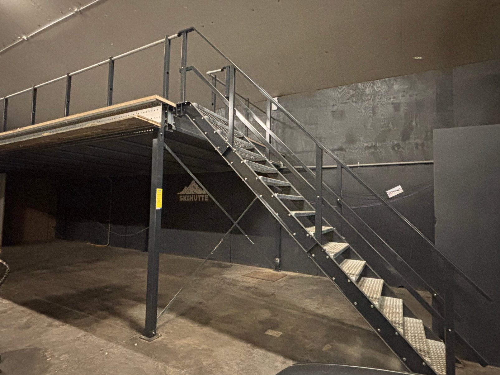 Tussenvloer / mezzanine - uitstekende staak, Enlèvement