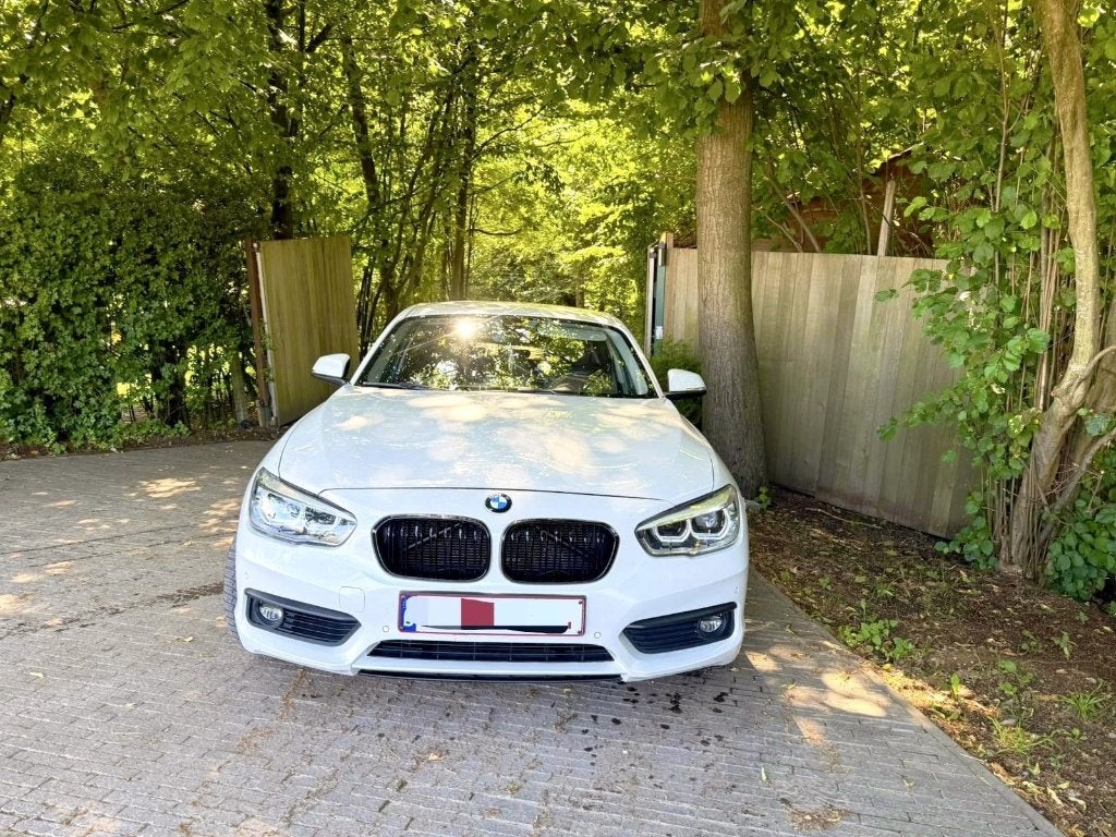 BMW 118i (2019) | Benzine | GPS | Goed onderhouden, Autos, Achat, Euro 6, 3 places, Boîte manuelle