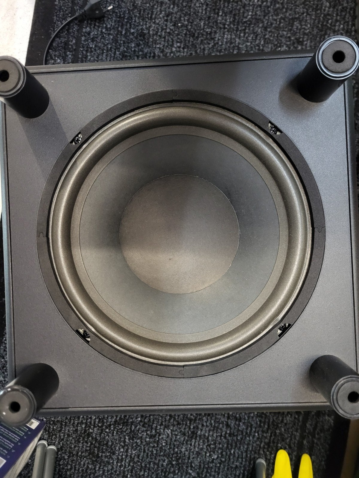 Subwoofer Fenton, Ophalen, Zo goed als nieuw, Minder dan 60 watt, Subwoofer