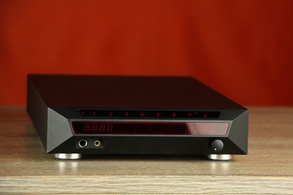 NuForce DAC-9 / DAC9 TRADE.INRUIL. Uit je dak! Kom langs., Audio, Tv en Foto, Cd-spelers, Ophalen of Verzenden, Zo goed als nieuw