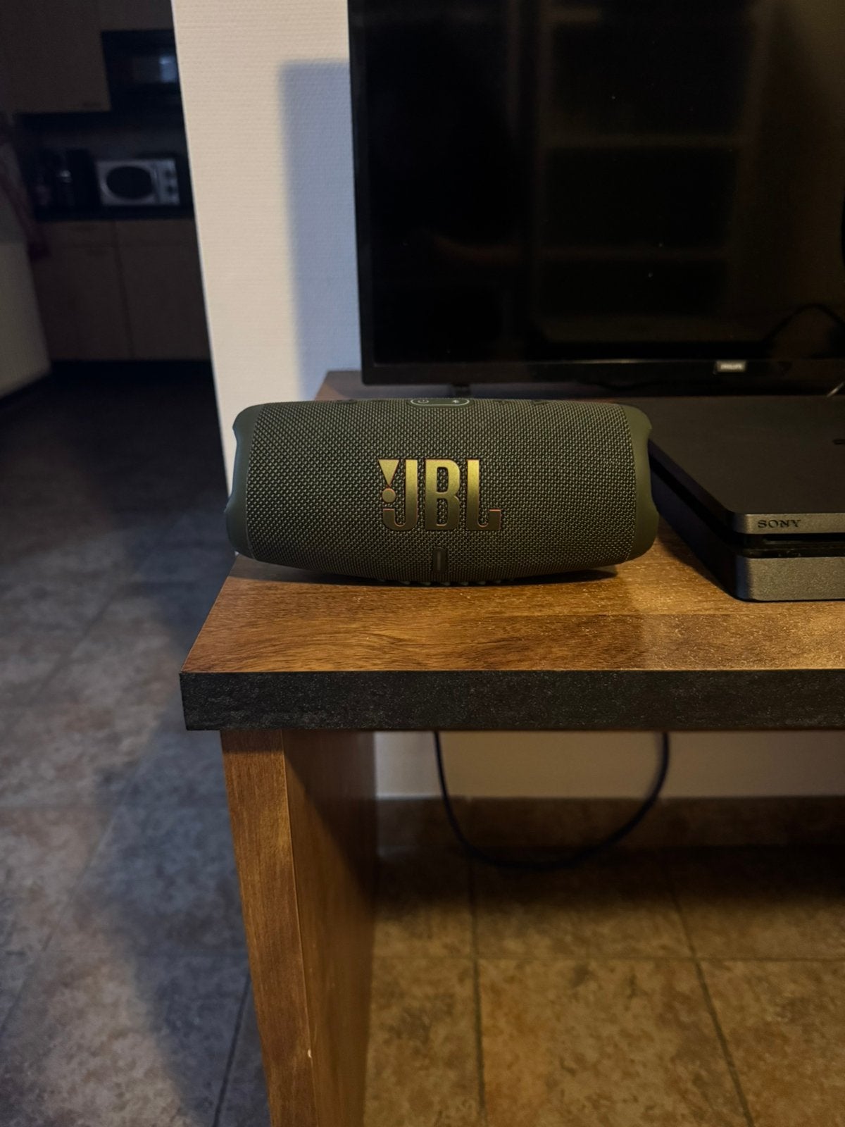 Je vends cette boîte JBL, Enlèvement, Comme neuf