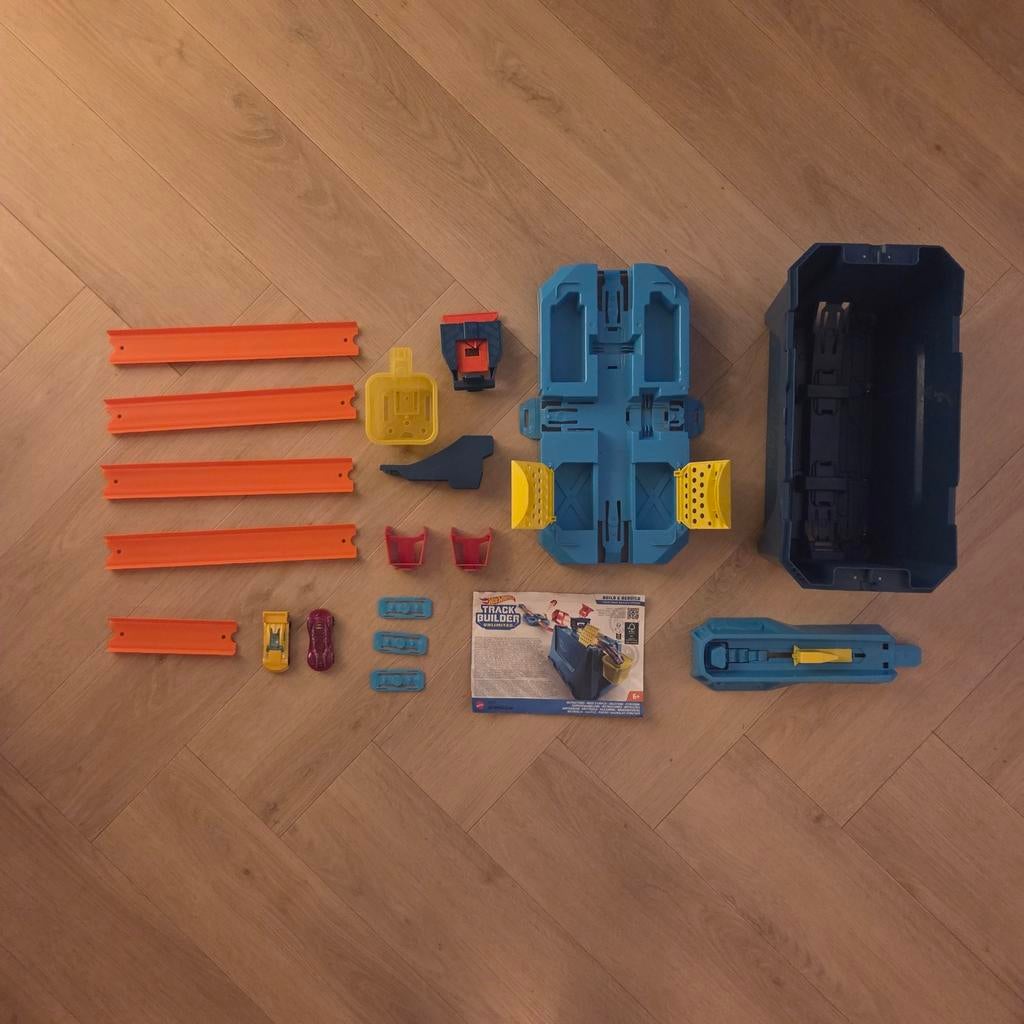 Hotwheels track builder unlimited speelset met 2 auto's, Verzenden, Onderdelen, Zo goed als nieuw, Hot Wheels