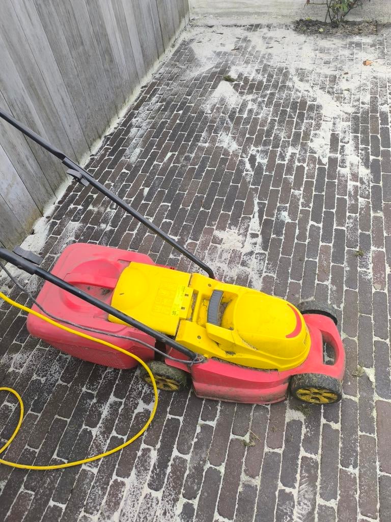 Grasmaaier electrisch Wolf Select 3200 E, Tuin en Terras, Grasmaaiers, Ophalen