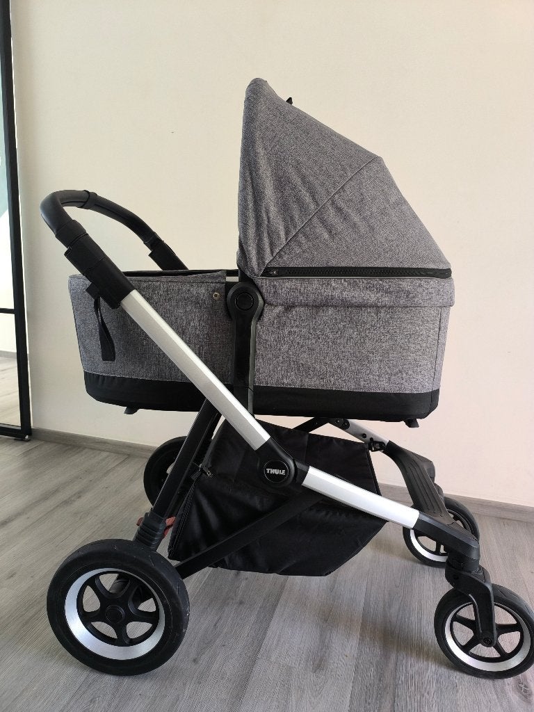 Thule sleek kinderwagen, Enfants & Bébés, Autres marques, Voiture duo, Enlèvement, Utilisé