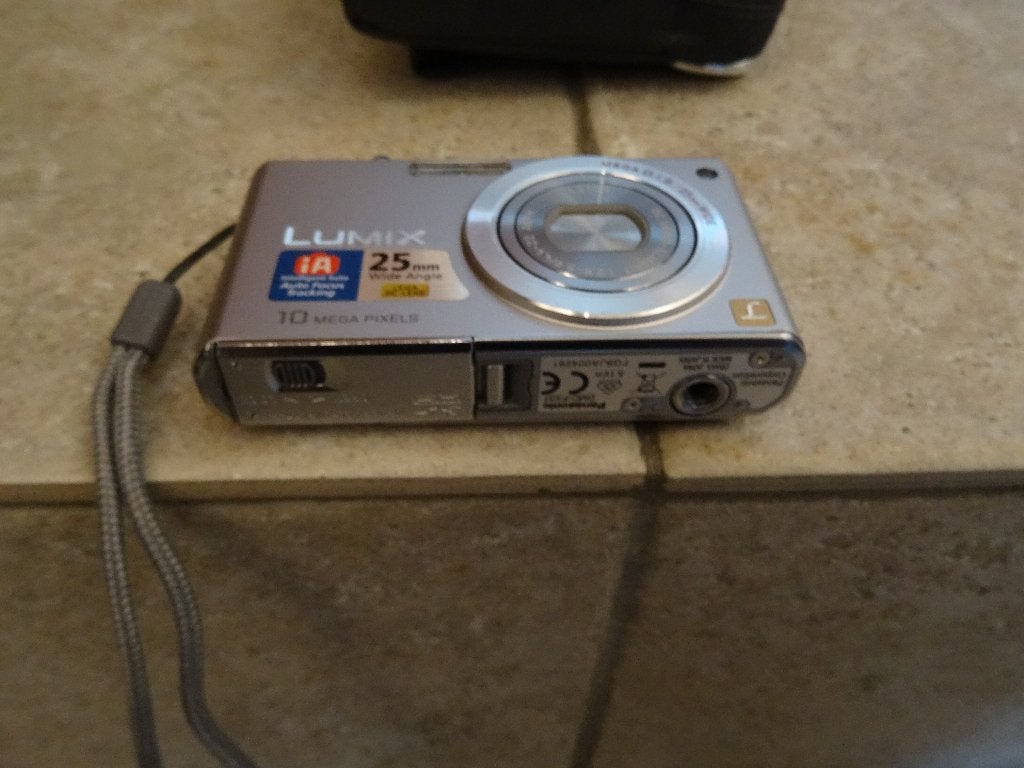appareils photo numérique objectif leica, TV, Hi-fi & Vidéo, Enlèvement ou Envoi, 4 à 7 fois, Leica, 10 mégapixels