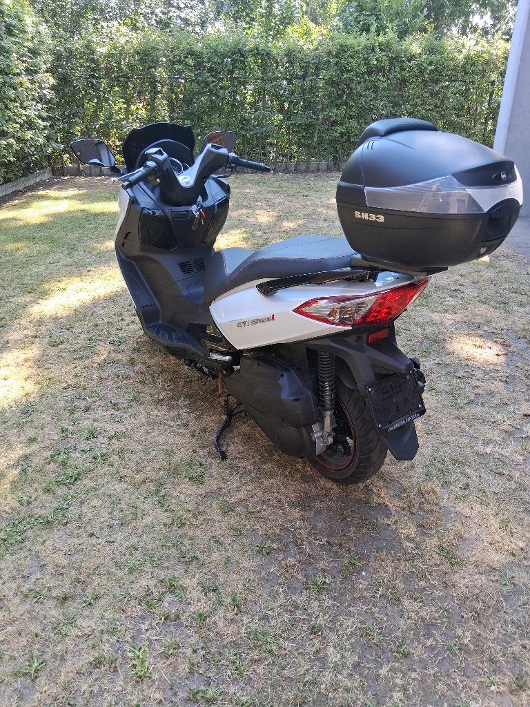 SYM GTS 125i Sport - Zo goed als nieuw - Slechts 7241 km!!, Fietsen en Brommers, Scooters | SYM, Zo goed als nieuw, Klasse B (45 km/u)