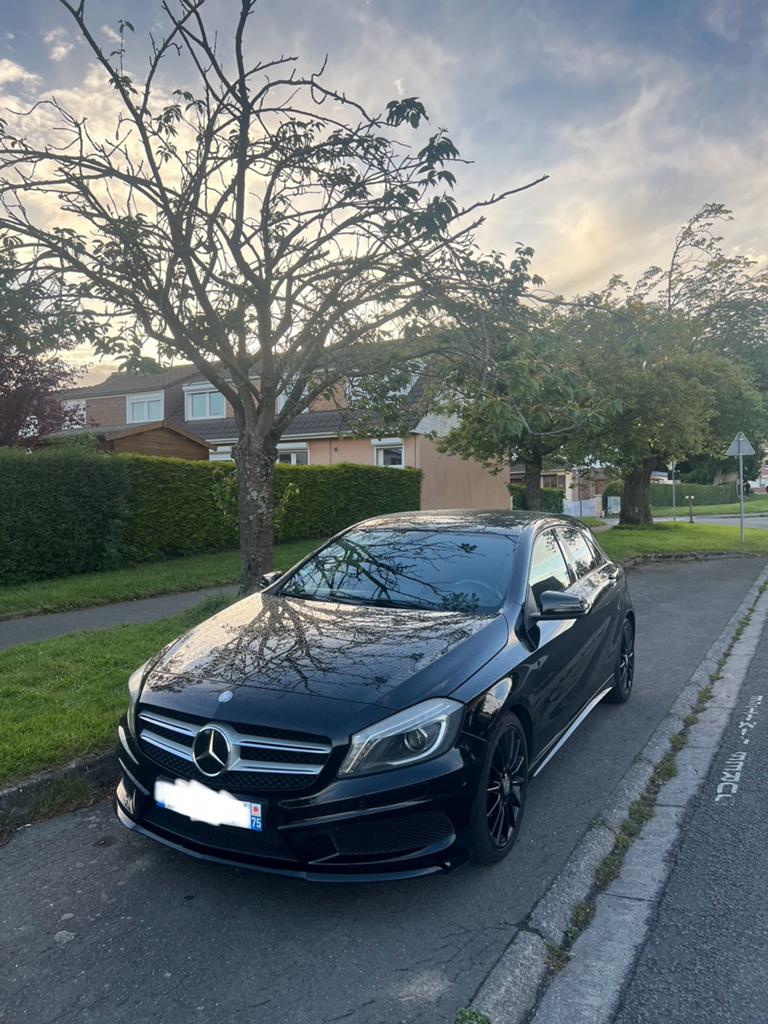 Mercedes Benz Classe A A180i Pack Amg, Euro 6, Boîte manuelle, Entretenue par le concessionnaire, Noir