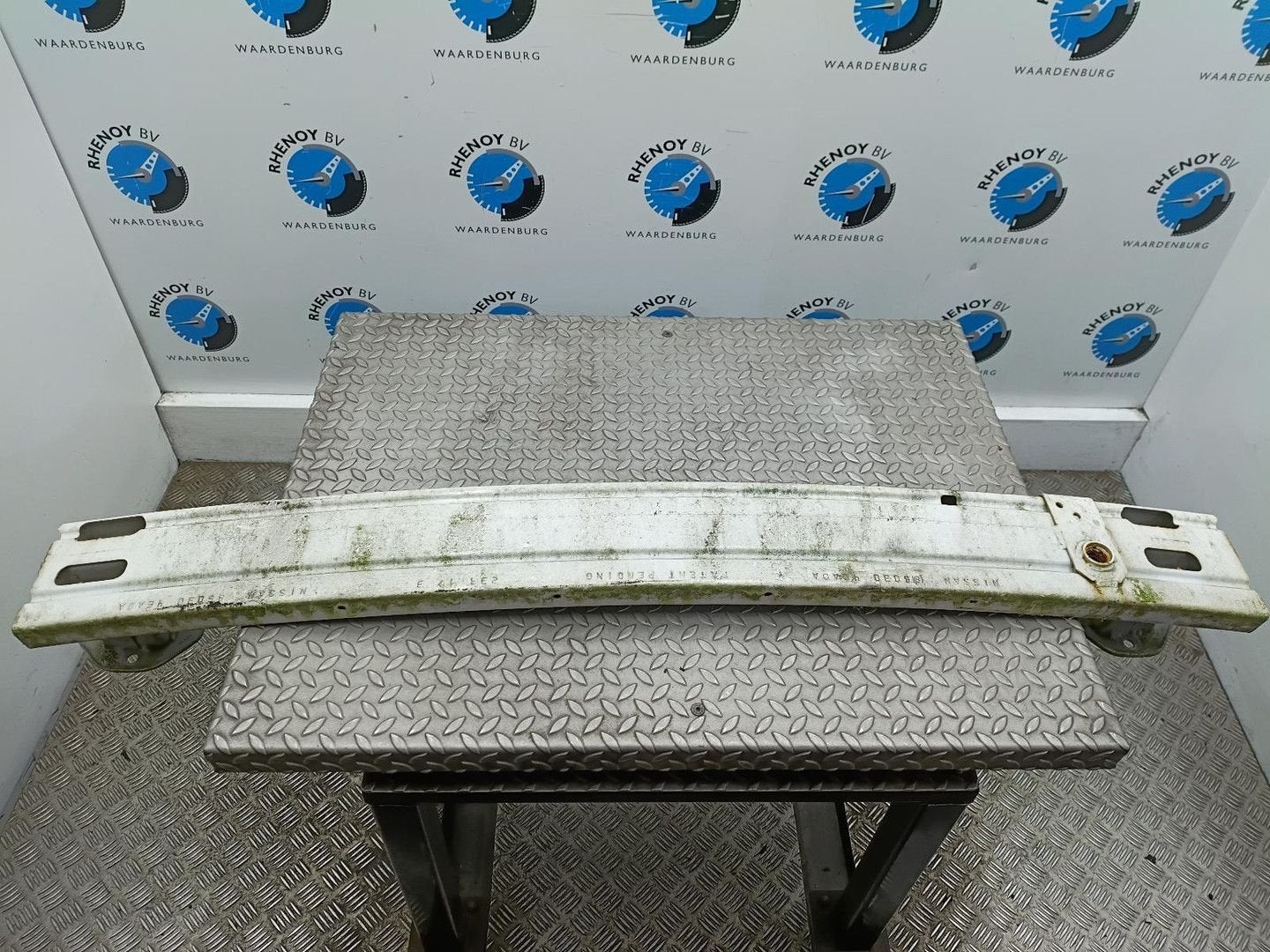 NISSAN QASHQAI N-TEC BUMPERBALK ACHTER 850304EA0A 2017, Arrière, ARN reconnu, Utilisé, Enlèvement ou Envoi