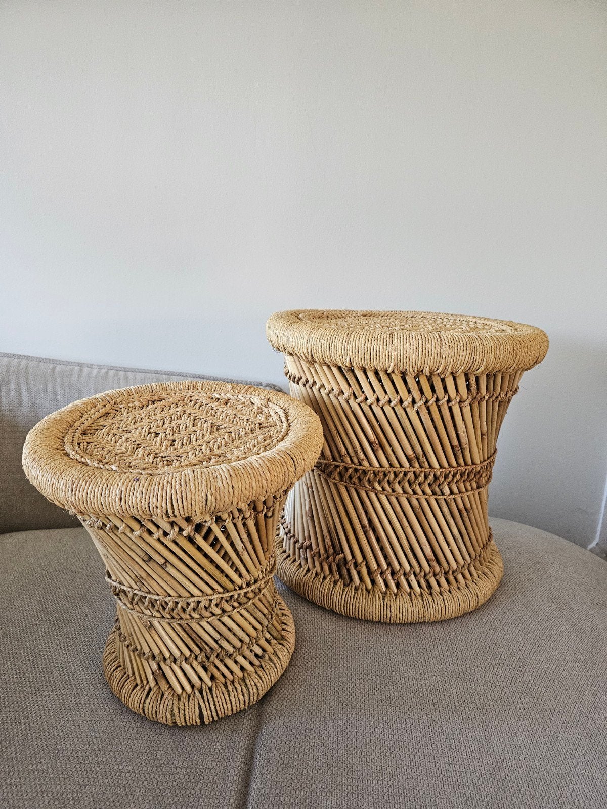 2 rotan poefs/tafeltjes, Huis en Inrichting, Ophalen