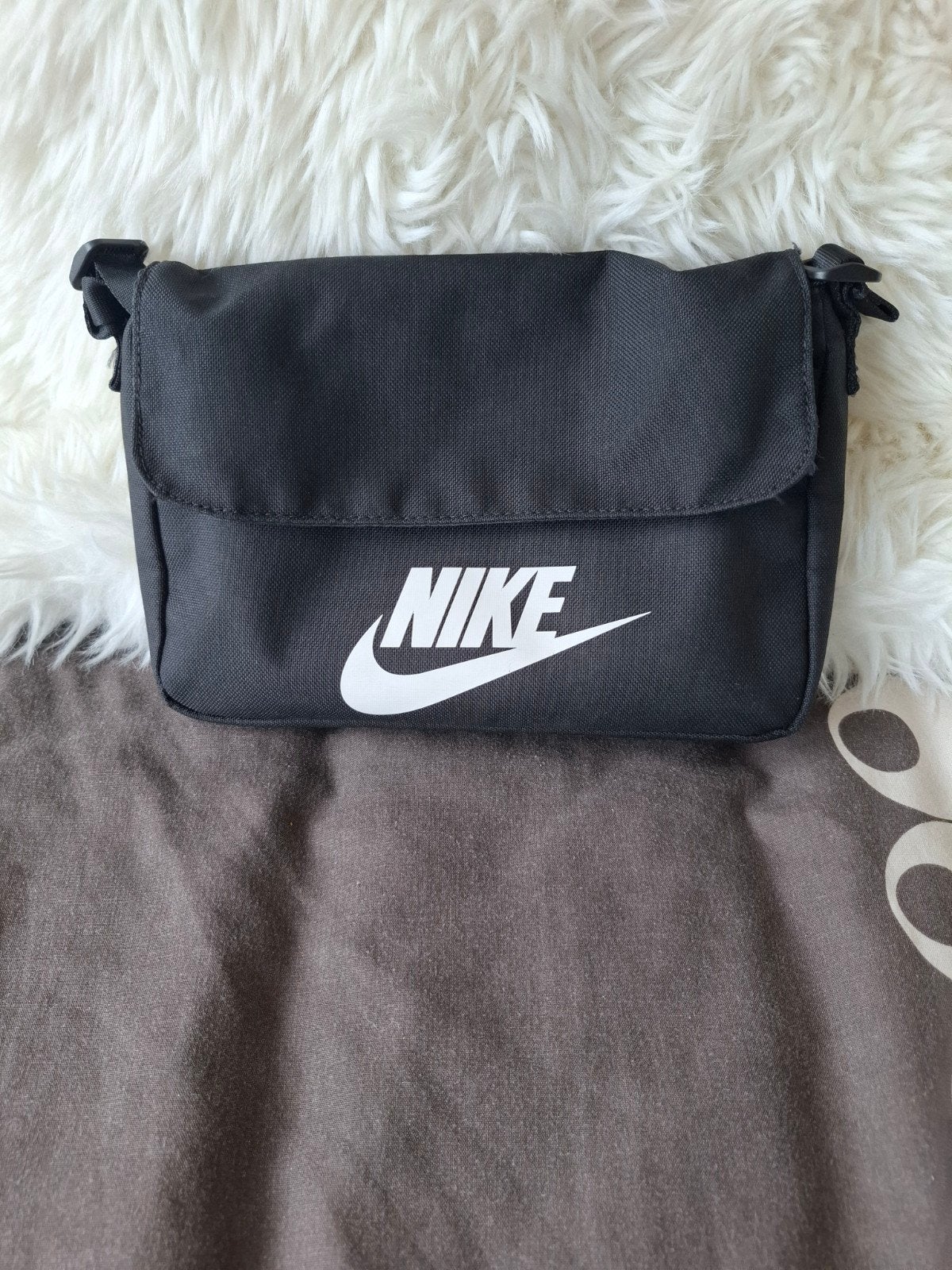 Mooi zwart schouder tasje Nike, Ophalen, Nieuw, Zwart, Overige merken