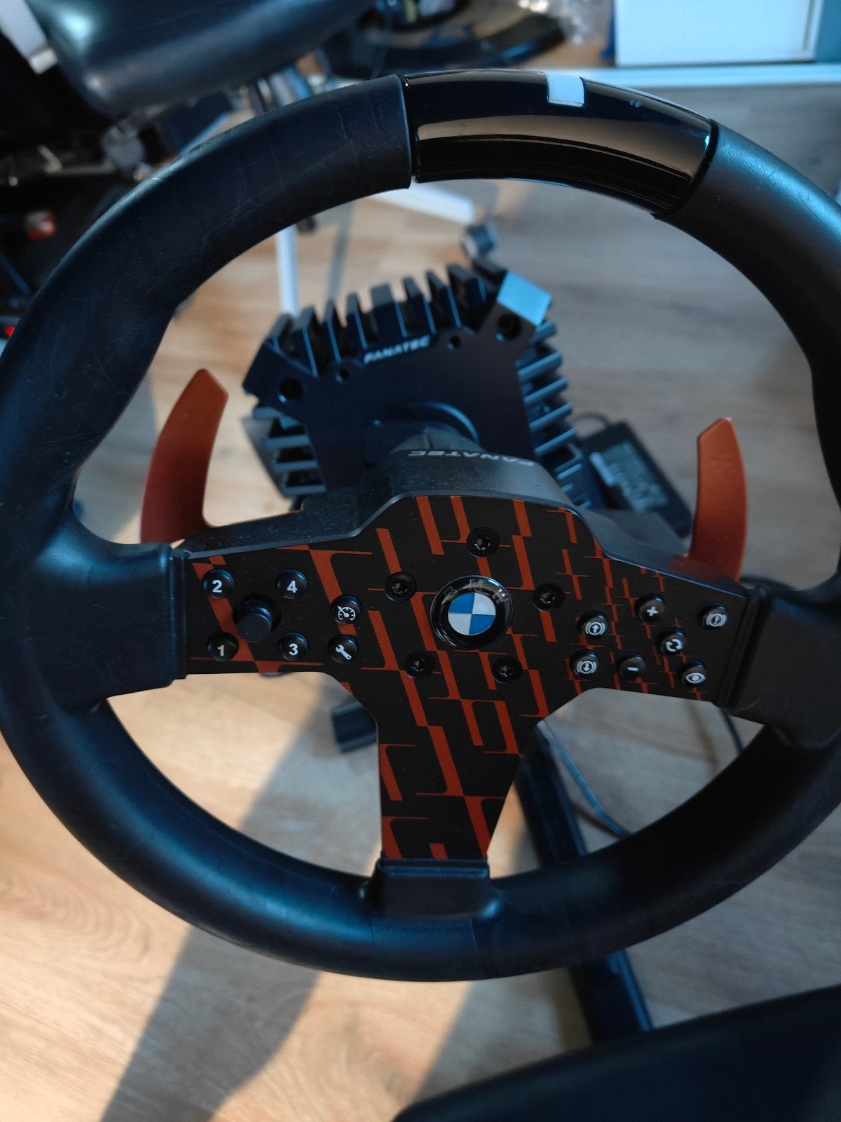 Fanatec CSL 8nm + monitor stand, Ophalen