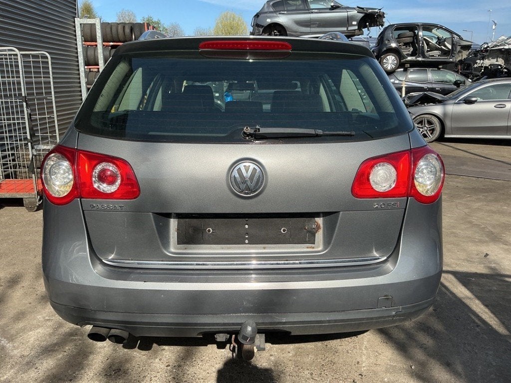 PARE-CHOCS ARRIÈRE Passat Variant (3C5) (|3C9807417|), Autos : Pièces & Accessoires, Arrière, Pare-chocs, Volkswagen, Volkswagen AG