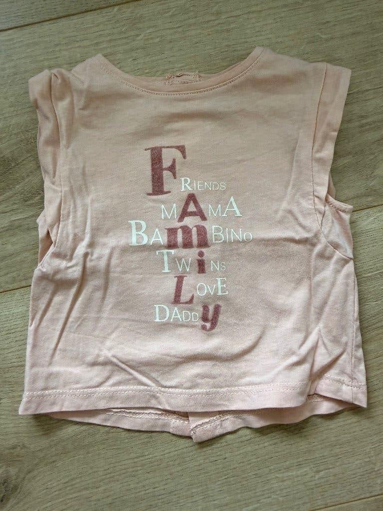 T-shirt Kiabi rosé a inscription, Enfants & Bébés, Garçon ou Fille, Enlèvement ou Envoi, Chemisette ou Manches longues, Neuf
