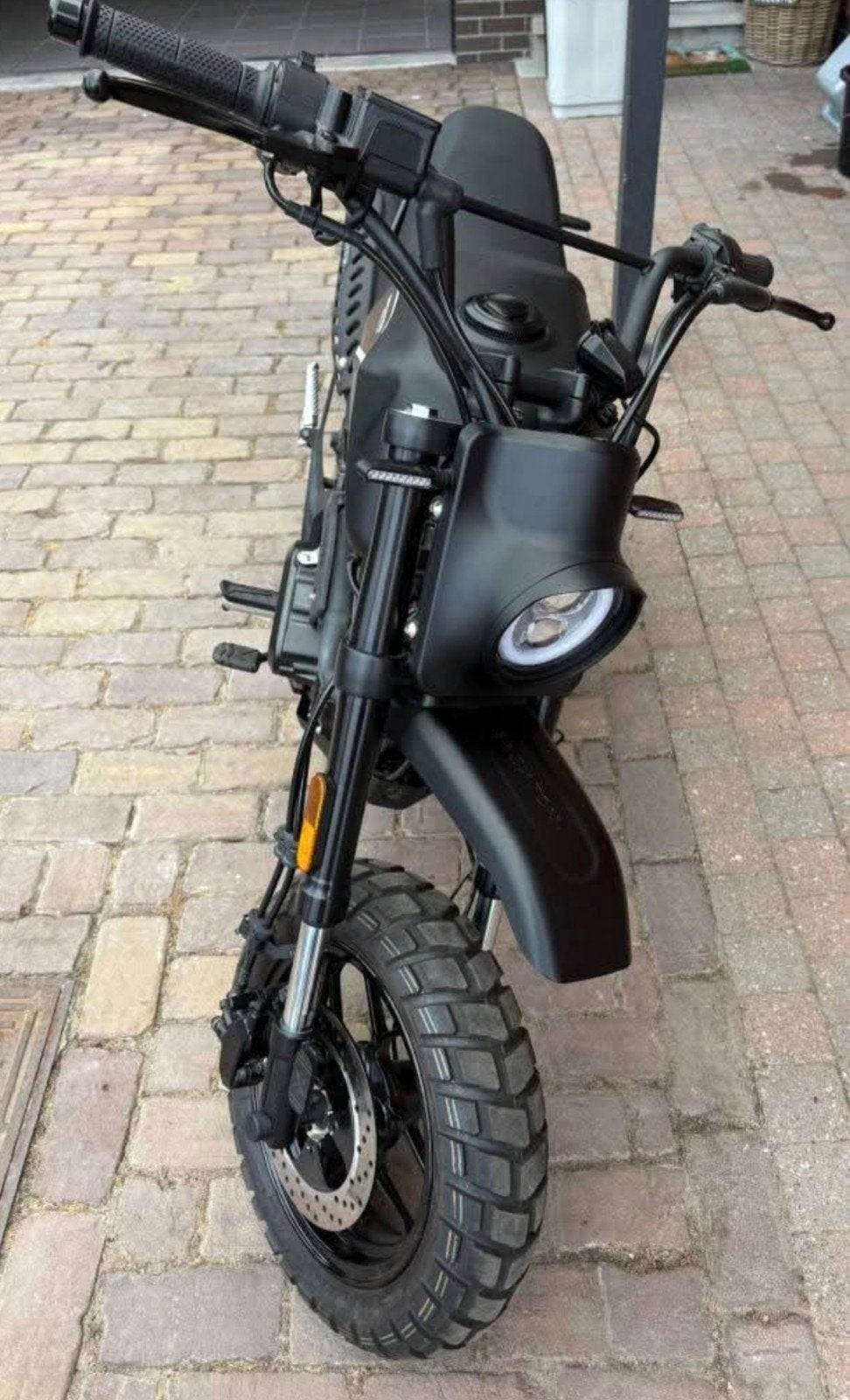 Brixton Crossfire 125 CC, Motoren, Particulier