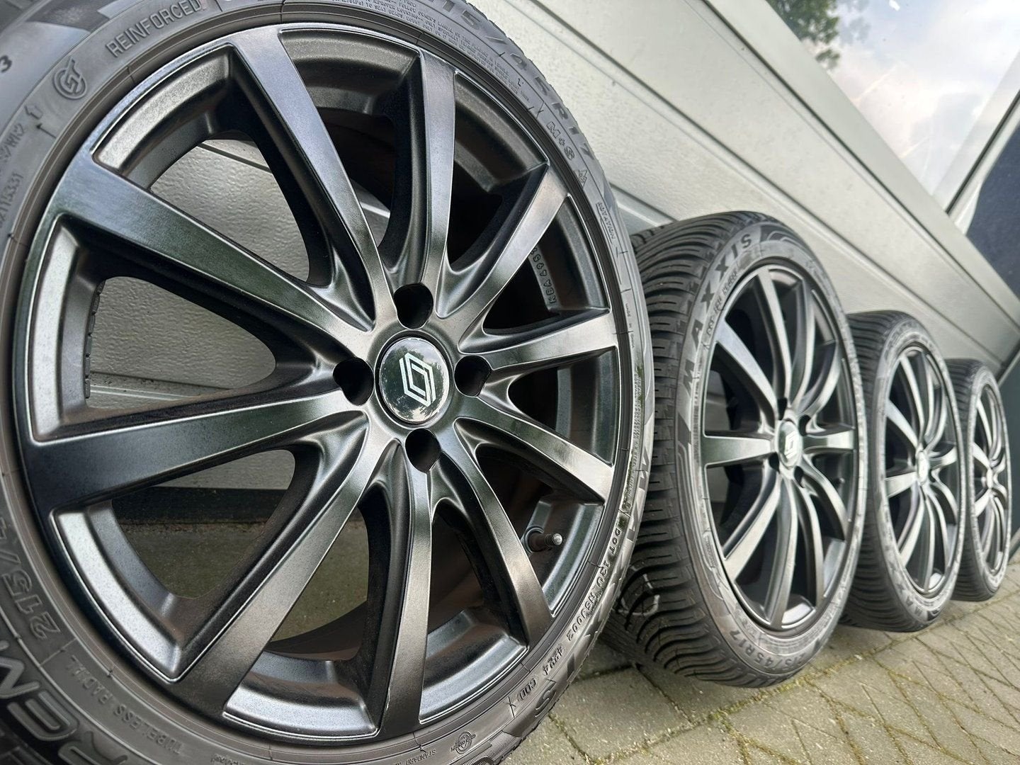 17 inch Renault Captur Wind Clio velgen allseason banden, -, -, Banden en Velgen, 17 inch